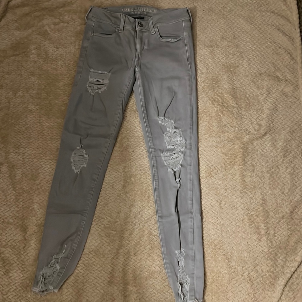 AE Gray Distressed Ripped Skinny Jean Jeggings